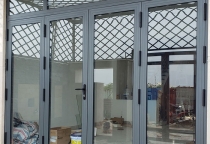 CỬA NHÔM XINGFA NHÀ PHỐ