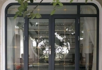 NHỮNG LƯU Ý QUAN TRỌNG KHI LỰA CHỌN ĐƠN VỊ THI CÔNG NHÔM KÍNH